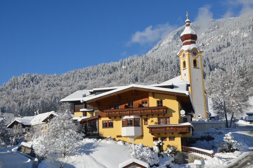 Landhotel Kirchenwirt อุนเคน ภายนอก รูปภาพ