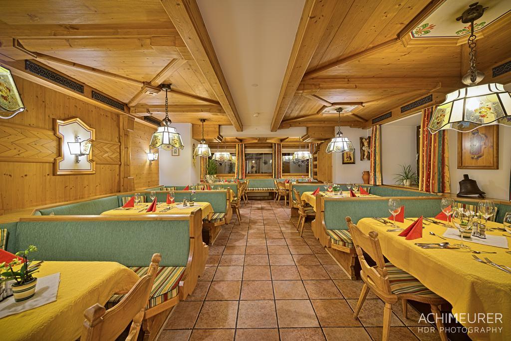 Landhotel Kirchenwirt อุนเคน ภายนอก รูปภาพ