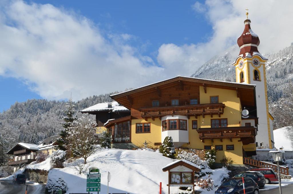 Landhotel Kirchenwirt อุนเคน ภายนอก รูปภาพ